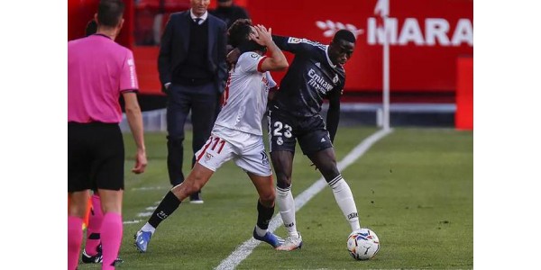 Vinicius luo voiton Real Madridille